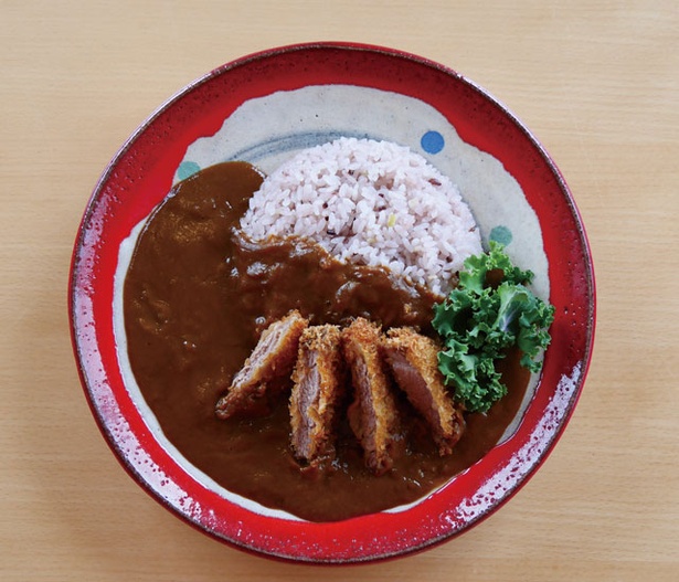 カレー＆カフェ ココペリ / 「糸島豚のひれカツカレー」(1100円)