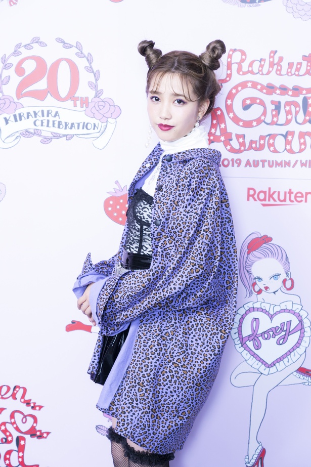 「色はベージュ系の色がずっと流行っているので、少し集めていきたいなと思っています」加藤玲奈さん(AKB48)