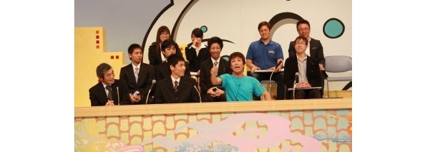 名桜大学・宮里ゼミのみなさんと、サポーターのいさお名ゴ支部