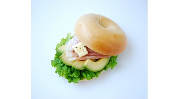 BAGEL＆BAGELルミネ横浜店、リニューアル1周年記念サンド発売！