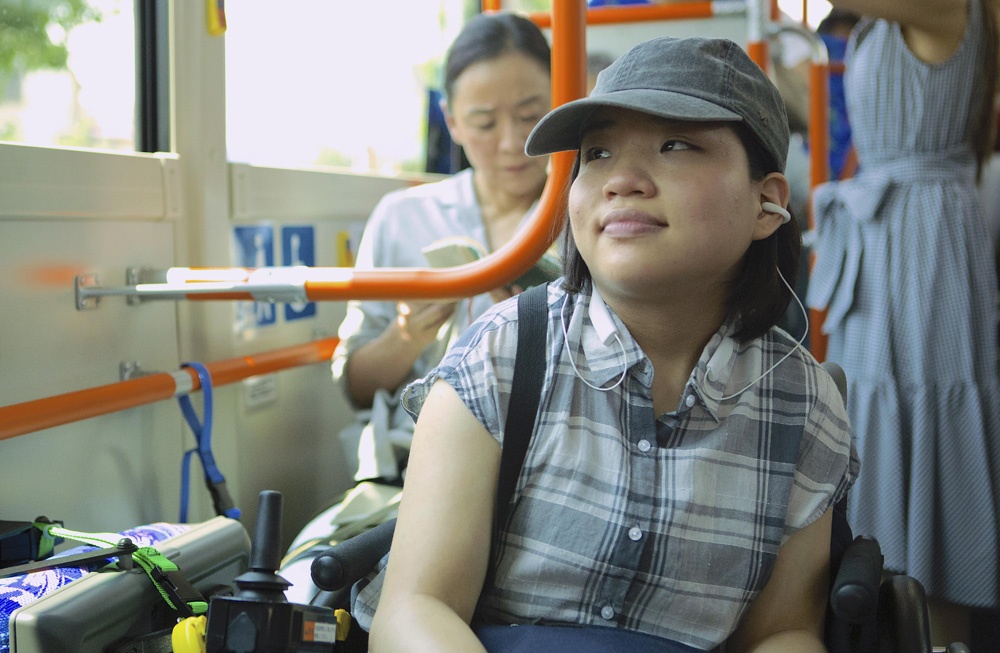 脳性麻痺の女性が主演の『37セカンズ』