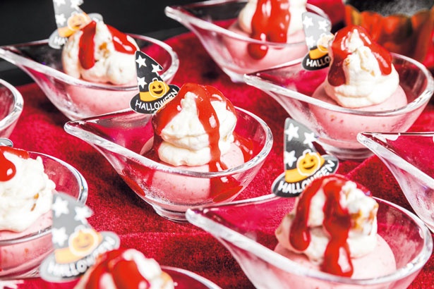濃くてなめらかな無花果ムースとカマンベールチーズクリーム/リーガロイヤルホテル「ハロウィンスイーツビュッフェ マスカレード