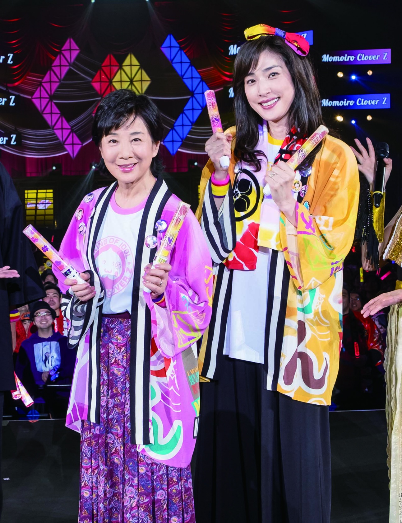ももクロのライブではステージ上でダンスも披露!