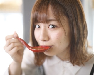 【#SKE48の彼女とラーメンなう vol.23】チームKIIの青木詩織ちゃんと鯛白湯そばを食べたら…♥