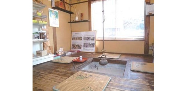 「いっぷく処横川」は囲炉裏を囲む休憩所もアリ！