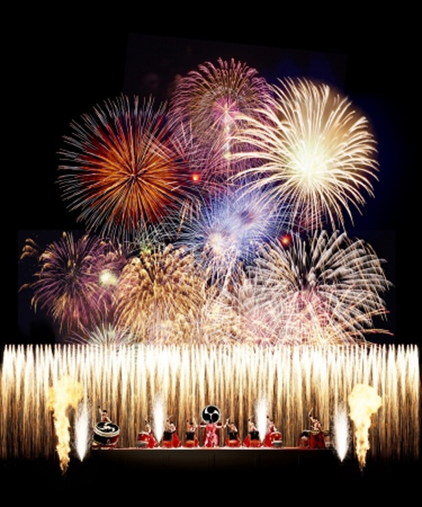 迫力満点！和太鼓集団とナイアガラ花火が共演