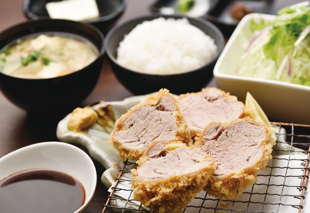 産直レストラン 黒豚の館 / 「黒豚ヒレカツ定食」(2200円)
