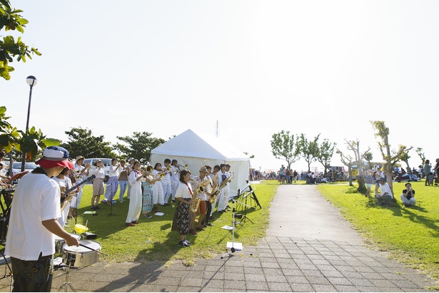琉球大学 モダン・ジャズ・オーケストラが会場を盛り上げる