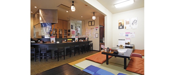 小ぢんまりとした店内。店舗はダイエーのすぐ裏にある