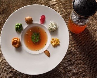インド料理の概念を覆すモダンインディアンレストラン＆バーが日本初上陸