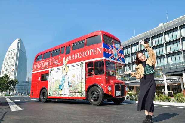 動画ファッションマガジン「C CHANNEL」クリッパー(投稿者)の三ツ石佳央莉さんがバスの魅力をレポート
