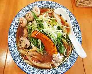 麺、スープ、具がまさに三位一体！「らーめん 森や｡」のラーメンWalker神奈川2020限定麺は郷愁感ある一杯