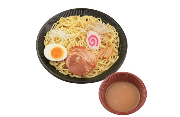 【写真】魚介のうま味たっぷりの冷やし麺