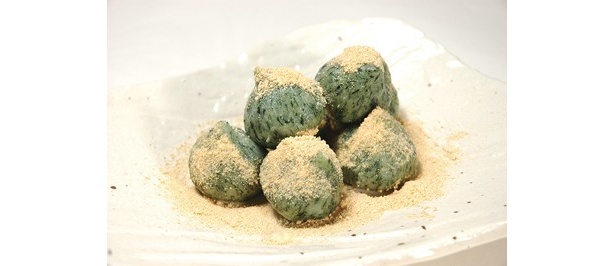 築地の老舗だんご店｢茂助だんご｣は上野限定で｢草玉(7個入り)｣(300円)を発売