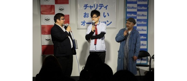司会を担当の植村茂浩（中）、関西ウォーカー・玉置編集長（左）。一番右は若手のネタバトルを独断で審査したご意見番のナオユキ