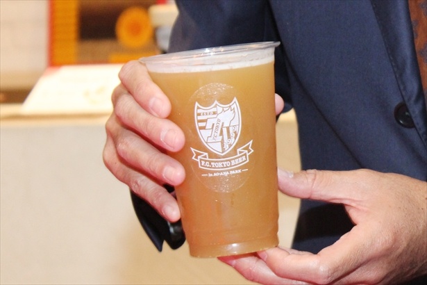 【写真】カップはFC東京ロゴ入りで提供