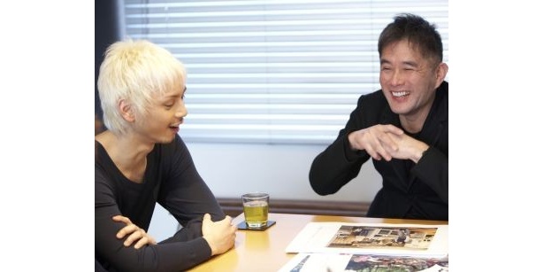 【写真】水嶋ヒロの編集会議風景