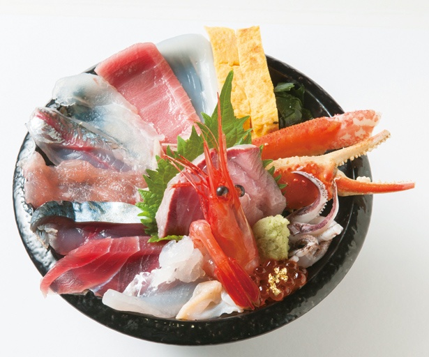 金沢・近江町市場の「いきいき亭」こだわりの海鮮丼