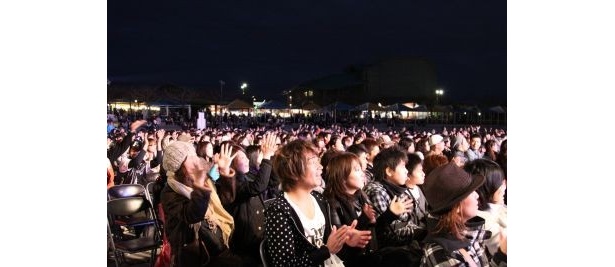 「エール，ラフ＆ピースSPライブ」の様子