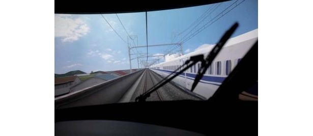 運転シミュレータでは天候や時間帯も選べる