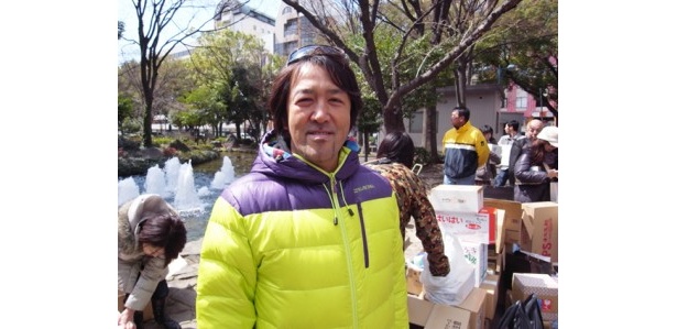 「何かできることがあればと思い駆けつけました」と語る、ラジオパーソナリティの黒岩唯一さん。