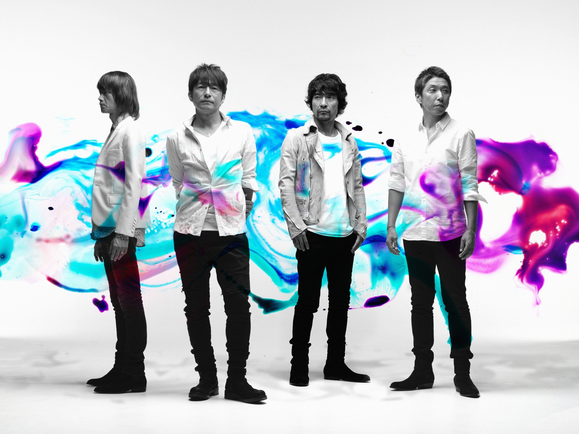 【写真を見る】ともに1970年生まれとなる、ドラえもんと桜井和寿(Mr.Children)の強力タッグ!