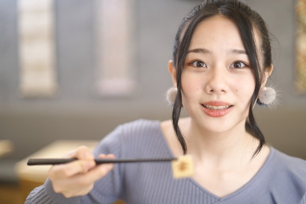 人気連載「SKE48のふぅふぅ女子♥」のスピンオフ企画として、「メンバーとおいしいラーメンを食べた～い♥」を勝手に妄想しちゃいました！今回の彼女はチームEの深井ねがいちゃん♪