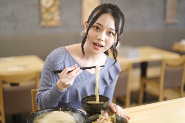 「つけ麺に初挑戦！ドキドキ…」