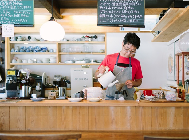 蛭子町珈琲店 / 「日常的に楽しめるようにコーヒーの価格にもこだわりたい」と岩元さん