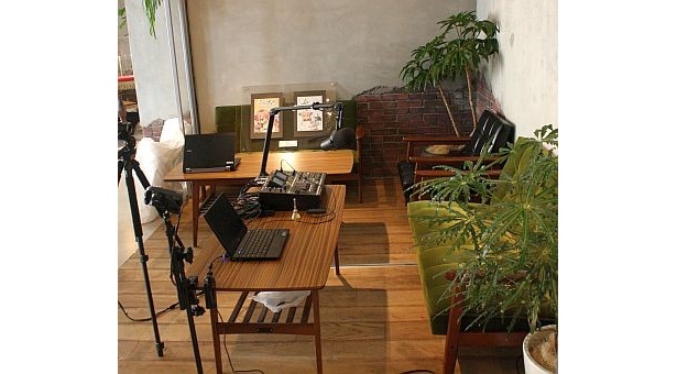 「ニコニコ生放送」専用ブース