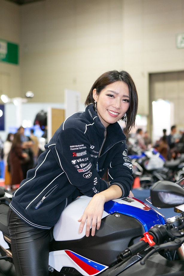 「第21回名古屋モーターショー」で見つけた美人コンパニオン