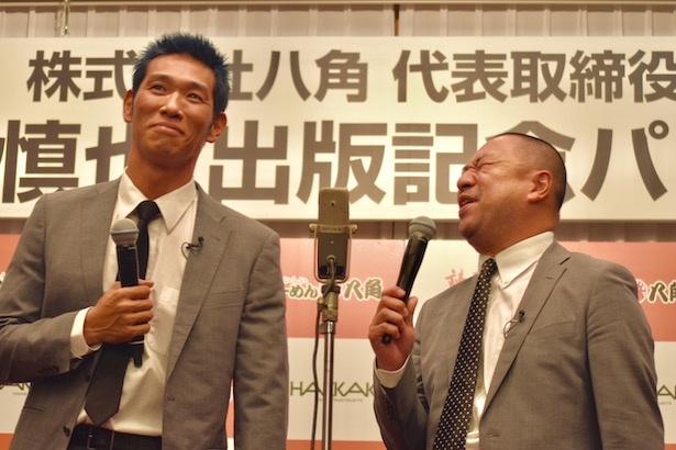 「大西社長あるある」を熱唱する