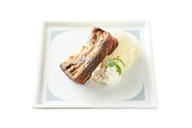 春吉三丁目鉄板バル TABELI / 「ガトーインビジブル＆バニラアイス」(520円)。温度差がたまらない♪