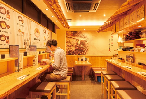 元祖中洲そうめん 臣屋 / 深夜4:00まで営業。11月1日に大名店がオープンした