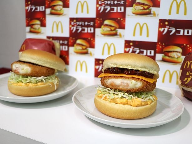 「グラコロ」は一層“濃厚リッチ”な味わいにリニューアル。「ビーフデミ チーズグラコロ」は、コクのあるビーフデミグラスソースとチェダーチーズを加えている