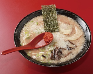 背脂がさらに食欲をそそる！九州の背脂系ラーメン5選
