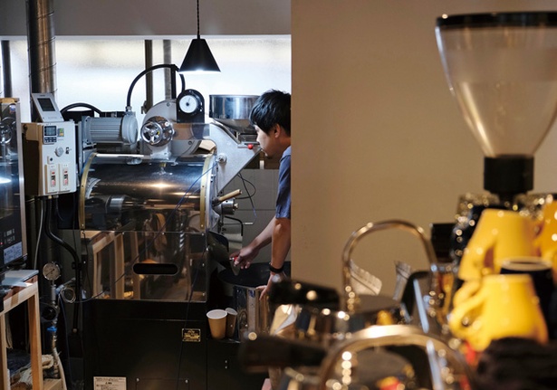 KUROMON COFFEE / バリスタとしての経験を焙煎にも落とし込む