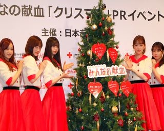 乃木坂46がキュートなサンタ姿を披露、Xmas思い出話語る