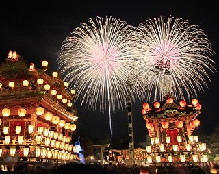 日本三大曳山祭に数えられる冬の祭り「秩父夜祭」12月2日・3日開催