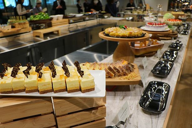 2階のビュッフェレストラン「ユラユラ」