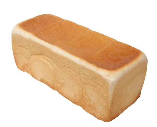 低温で長時間熟成させた「ゴールド食パン」(550円)は人気ナンバーワン！ /「シャルムベーカリー ポンシェ」