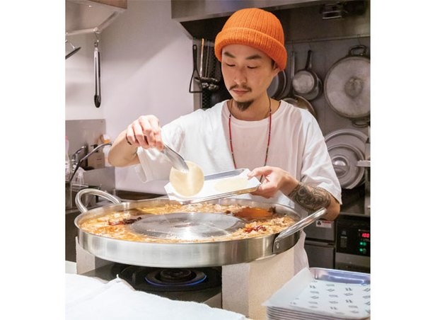 Tacos Stand / 専用鍋で、豚肉の旨味を凝縮