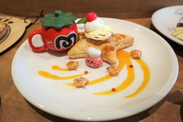 「さくさく☆ワープスターアップルパイ」(1880円)