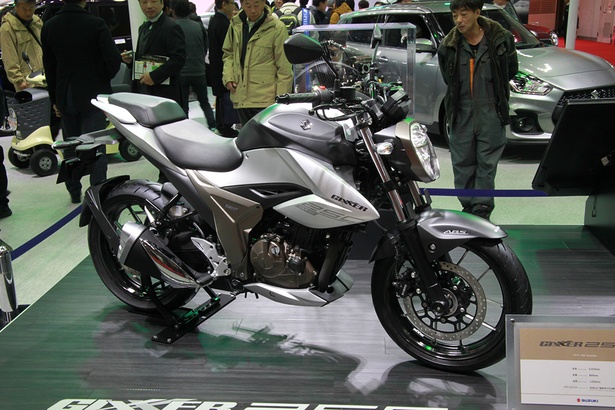 SUZUKI「GIXER 250」