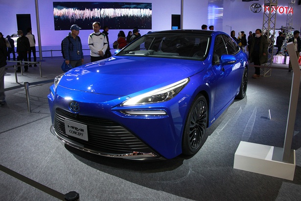 TOYOTA「MIRAI Concept」(フロント)