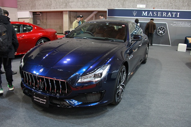 MASERATI「Quattroporte Gran Sport」(フロント)