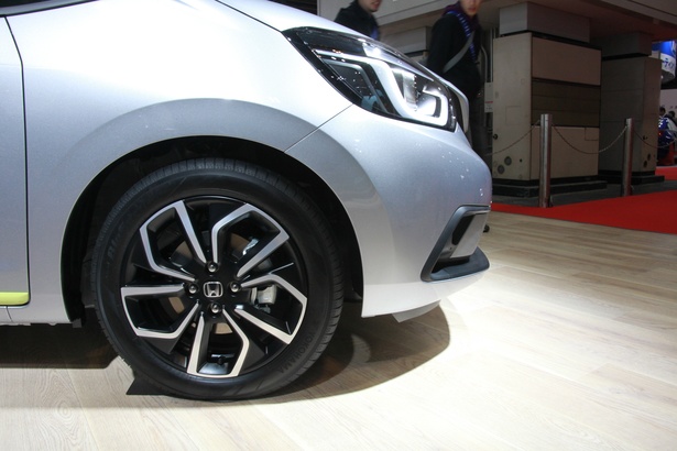 HONDA「FIT NESS」(ホイール)