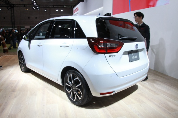 HONDA「FIT HOME」(リア)