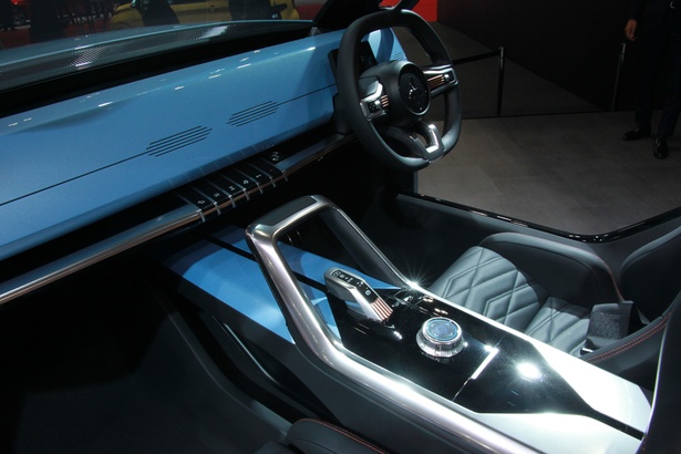 MITSUBISHI「MI-TECH CONCEPT」(内装)