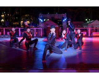 筋肉×スケートの大迫力ステージ！千葉中央公園で「夜のハッスル★マッスル on アイス」開催